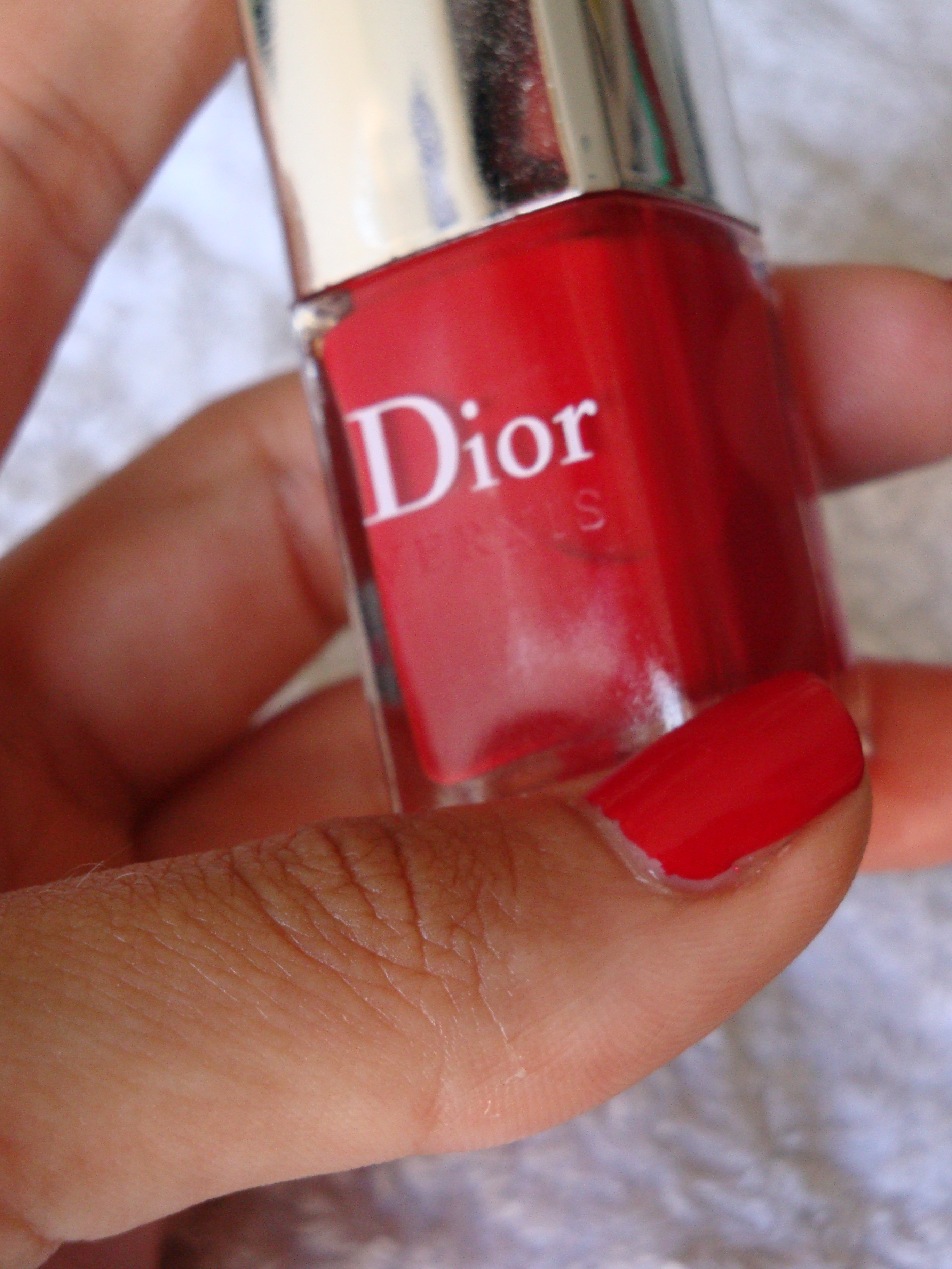 Dior le vernis #999 red royalty swatches